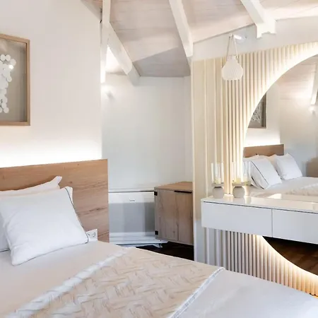Villa Lagrelia Tower Fternon