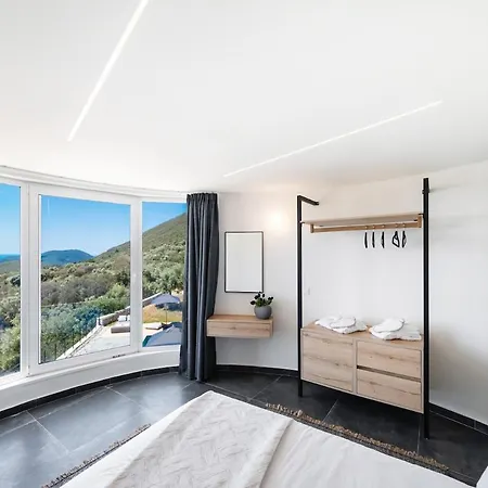 Willa Lagrelia Tower Fternon