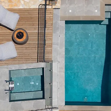 Lagrelia Tower Villa *